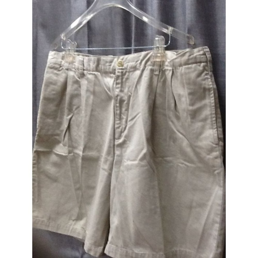 Izod Change Men's Khaki short